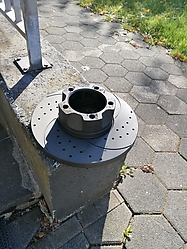 Bremsscheibe gelocht Graphit beschichtet.
