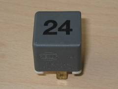 Zum Vergrößern auf das Bild klicken Zum Vergrößern auf das Bild klicken